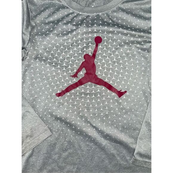 Air Jordan Boys Long Sleeve Grey Dri-Fit Tee Shirt Size Medium - Picture 2 of 5